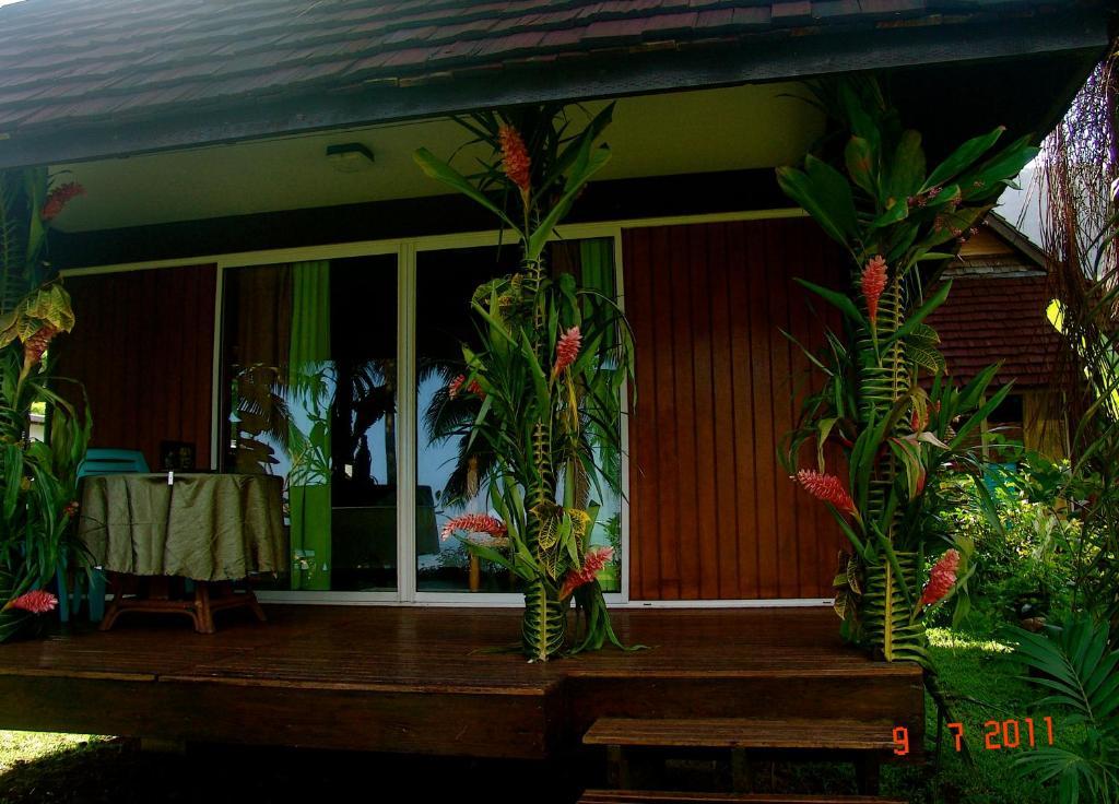 Teahupoo Tauhanihani Village Lodge La Vague Bleue المظهر الخارجي الصورة